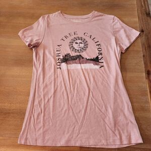 Aeropostale Pink Graphic Short Sleeve Tee New Never Worn Size XL